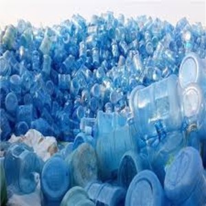 Bouteilles en polycarbonate recyclées pour injection et extrusion - Product Image 1