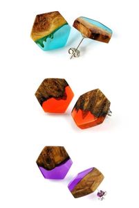 NATUREL Boucles d'oreilles en forme de cœur en résine noire et blanche avec feuille d'or Boucles d'oreilles pendantes en résine géométrique carrée et ronde en bois - Product Image 3