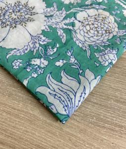 Tela de Algodón Estampada a Mano con Diseño Floral Verde Esmeralda, Estilo Botánico Indo-Francés - Product Image 2