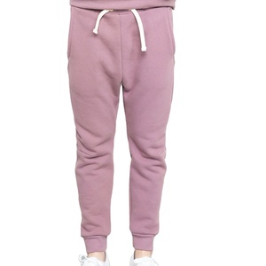 กางเกงวิ่งออกกำลังกายแบบลำลองของผู้ชายมีแบรนด์100% ผ้าลูกฟูกผ้าฝ้ายโพลีเอสเตอร์ออกแบบได้ตามต้องการ - Product Image 1