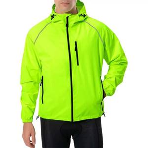 Veste de pluie imperméable personnalisée OEM pour hommes et femmes coque extérieure coupe-vent légère avec capuche réglable et poches unisexe - Product Image 6