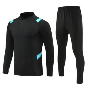 Uniformes de práctica de terciopelo Comfort Fit para entrenar chándales de fútbol resistentes a la intemperie con LICRA de algodón de bajo impacto para invierno - Product Image 1