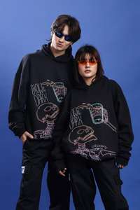 Sudadera unisex de estilo urbano, Sudadera con capucha de gran tamaño personalizada para hombre con diseño impreso para trajes casuales para invierno - Product Image 2