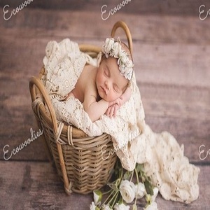 Vintage naturel rotin bébé couffin tissé à la main nourrissons Photoshoot Poser lit incurvé nouveau-né bébé accessoire pour chambre Photoshoots - Product Image 6