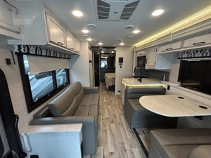 Autocaravana E-N-T-E-G-R-A VISION 27A USADA EN BUEN ESTADO, MODELO 2022, ALTO RENDIMIENTO, 36 pies de largo, 2000 kg de carga útil, color oscuro, en venta - Product Image 5