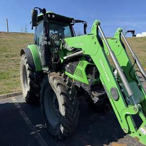 Deutz Fahr 5120G es un tractor utilitario 4x4 de 116 CV con un motor FARMotion de 4 cilindros. - Product Image 1