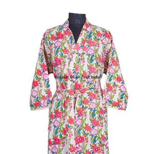 Robe kimono matelassée Kantha faite à la main en coton biologique à imprimé floral Vêtement long pour femmes Vêtement de nuit d'été - Product Image 3