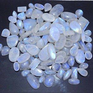 AAA + pierre de lune naturelle de qualité supérieure pierre précieuse en vrac mélange forme taille Cabochon pierre de lune pierre précieuse en vrac pour la fabrication de bijoux - Product Image 2
