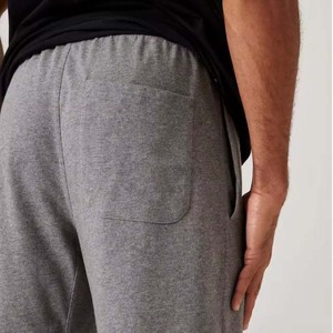 Short en coton de vêtements de sport d'été pour hommes de couleur unie à séchage rapide et confortable à bas prix avec short imprimé brodé de logo personnalisé - Product Image 3