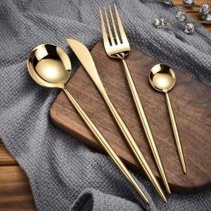 Service de couverts en acier inoxydable poli doré avec motif elsimple et de haute qualité pour les repas haut de gamme - Product Image 1