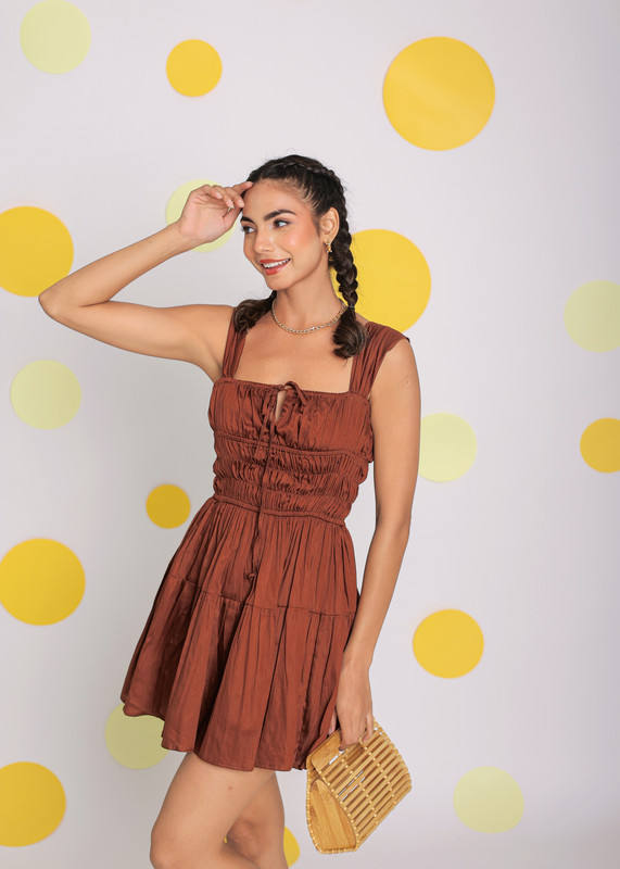 สีน้ำตาล