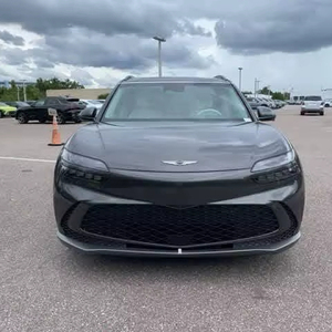Genesis GV60 Advanced AWD Turbo 2023 d'occasion, sièges en cuir, intérieur clair - Product Image 1