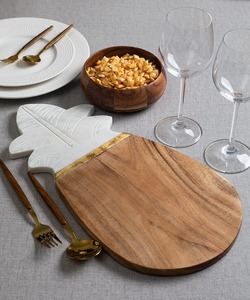 Planche à découper en marbre et en bois Design ananas Plateau de découpe élégant Dalle de cuisine décorative pour le service et la préparation des aliments - Product Image 3