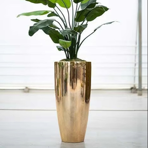 กระถางปลูกต้นไม้โลหะทรงยาวทันสมัย ตกแต่งสวนสวยงาม เหมาะสำหรับตกแต่งสวนหรือระเบียงสไตล์มินิมอล - Product Image 1