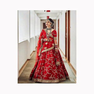 Última Moda en Lehenga Choli para Mujer, Bordado a Mano, Ghaghra Choli Dupatta, Cuero Genuino, Personalizable, Tradicional - Product Image 6