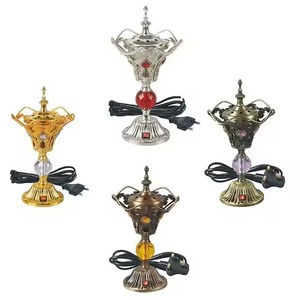 Quemador de incienso árabe Estética real para decoración del hogar Quemador de incienso de metal y cristal Acabado Premium de alta calidad al por mayor - Product Image 4