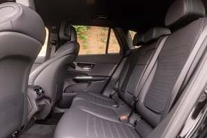 Mercedes GLC 300 SUV 4.1-6L Turbo Automatique Sièges en Cuir Propulsion Arrière Neuf/Occasion 2024 - Product Image 6