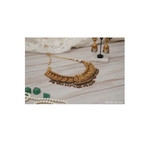 Conjunto de collar indio chapado en oro mate de la mejor calidad, joyería de templo étnico hecha a mano con diseño de diosa Lakshmi a bajo precio - Product Image 4