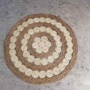 Alfombra de suelo de jacinto de agua tejida a mano estilo hierba marina natural eco acento rústico para la decoración del espacio vital - Product Image 4