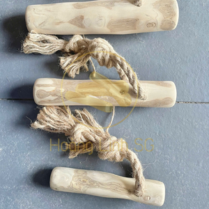 Palo para masticar perro de madera de café Natural de larga duración seguro respetuoso con el medio ambiente juguete duradero ayuda a refrescar el aliento VIETNAM HOANGLINH SG - Product Image 4