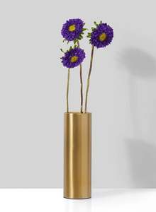 Elegante florero de metal con forma antigua con detalles Premium para la decoración del hogar con la mejor calidad - Product Image 2