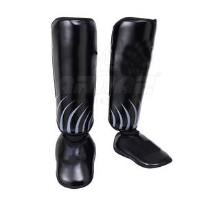 Espinillera de Boxeo de Primera Calidad y Larga Duración con Tela Transpirable y Superficie Lisa - Product Image 2