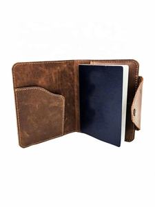 ที่ใส่บัตรหนังสือเดินทางหนังแท้แบบกำหนดเองเต็มรูปแบบ - Product Image 3