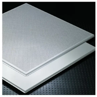 Tuiles en PVC à design moderne, imitation bois, finition vinyle imperméable pour l'installation au plafond des maisons et des hôtels, Tradivas TRD42