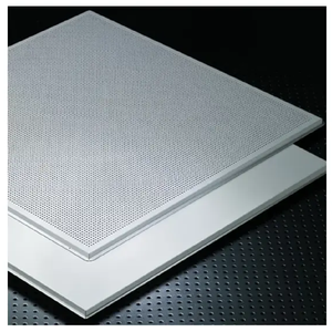 Azulejos de rejilla de madera de PVC de diseño moderno, acabado de vinilo impermeable para instalación en el techo del hogar y del hotel - Product Image 4