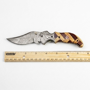 Couteau utilitaire pliant artisanal en acier Damas, pointe biseautée, manche en bois, qualité industrielle, OEM, marque privée, couteau personnalisé - Product Image 2