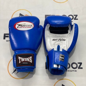 Nouveaux gants de boxe Muay Thai Air Flow pour hommes, design dernier cri, sur mesure, ajustables, pour entraînement et arts martiaux. - Product Image 1