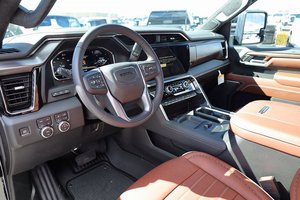 GMC Sierra 3500 HD Denali Ultimate 2024, Tracción en las Cuatro Ruedas, Cabina Doble, Faros LED, Neumáticos R20, Volante a la Izquierda, Camioneta - Product Image 6