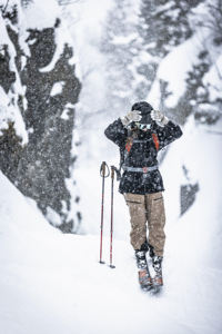 ถุงมือสกีแบบเต็มนิ้วกันน้ำกันลมสำหรับกิจกรรมกลางแจ้ง พร้อมสายรัดข้อมือปรับได้ หนังแท้ สกรีนโลโก้ได้ สำหรับผู้ชายเล่นสโนว์บอร์ด - Product Image 2