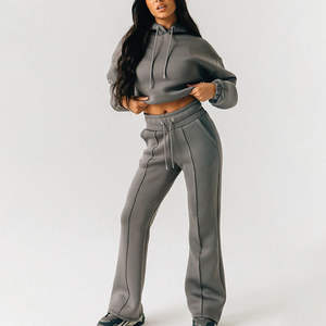 High Quality 2-Piece Women's Casual Sweatsuit <b>Long</b> <b>Sleeve</b> <b>Crop</b> Hoodie & Wide Leg Flare Jogger Set Custom Logo Active Bottoms - Product Image 3