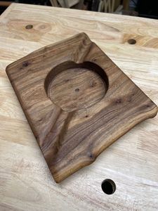 Cendrier en bois lisse de qualité supérieure avec un design carré de style américain, taille personnalisée pour une décoration intérieure élégante et une utilisation en extérieur - Product Image 2