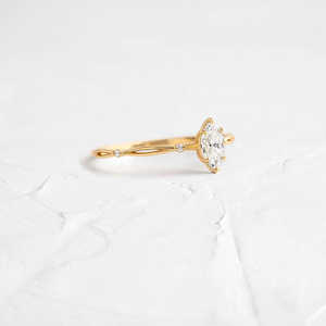 Incolore torsadé Marquise coupe Moissanite bague de fiançailles proposition raccord bijoux - Product Image 5