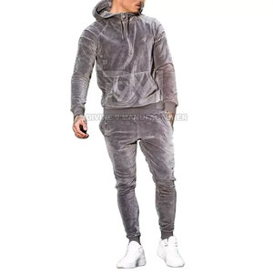 Chándal de terciopelo color sólido a la moda para hombre OEM, ropa informal de invierno con características de talla grande - Product Image 1