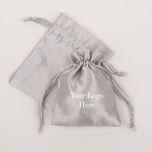 Bolsa de Regalo de Satén Gris con Cordón, Hecha a Mano en India, con Logotipo Personalizado, Ligera, de 3x4 Pulgadas, Elegante Contenedor de Joyería para Viaje - Product Image 4