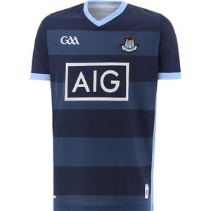 ชุดลูกฟุตบอล GAA เสื้อฟุตบอลผ้าโพลีเอสเตอร์100% ชุดเสื้อฟุตบอลผ้าโพลีเอสเตอร์ด้านหน้าโลโก้ดีไซน์สีทึบแขนสั้นแบบยาวมีชุดบริการ OEM - Product Image 1