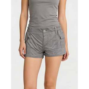 Pantaloncini da donna a vita alta con tasche utility in spandex, logo personalizzato, fantasia trendy, stile gonna-pantalone - Product Image 1