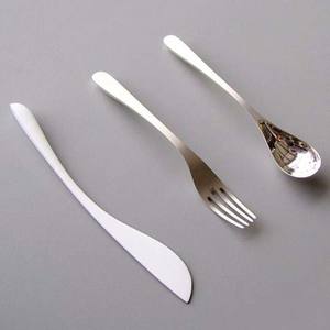 Ustensiles de cuisine réutilisables de luxe Vintage en relief Design mariage hôtel en acier inoxydable couteau à dîner fourchette couverts en argenterie - Product Image 3