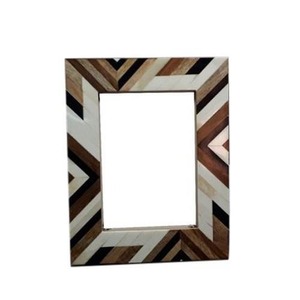 Cadre photo incrusté d'os de style animal de qualité supérieure artisanat naturel pour la décoration de la maison - Product Image 1