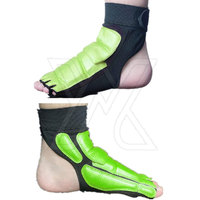 Ensemble de protection pour les pieds et les mains de taekwondo pour hommes, léger, en cuir écologique, imperméable, personnalisable, de haute qualité à bas prix