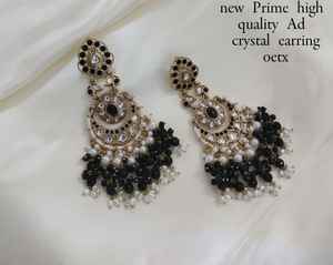 Collection de boucles d'oreilles en perles cloutées avec motif kundan et fleur ovale taillée dernière collection exclusive de créateurs pour femmes - Product Image 4