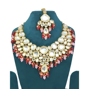 Ensemble de bijoux de mariée de luxe Deepanshi Meenaakri Kundan plaqué or 24 carats rose et rouge Meenaakri pour les mariages - Product Image 3
