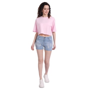 Camiseta Corta de Algodón Grueso para Mujer, 220 GSM, Estilo Casual Urbano, Personalizable con Etiqueta Privada OEM - Product Image 3