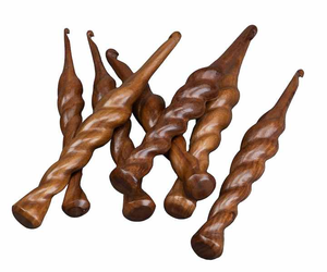 Juego de ganchos de ganchillo de madera de alta calidad, respetuosos con el medio ambiente, agarre suave y cómodo para tejer fácilmente a mano - Product Image 6