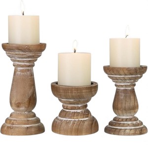 Ensemble de bougeoirs en bois de style vintage avec finition patinée et design sur pied bas pour décoration rustique - Product Image 3