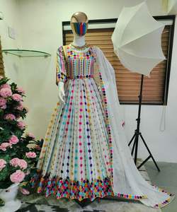 Diseñador elegante Georgette Lehenga Choli con Dupatta Bordado Secuencia Trabajo Ropa étnica india y pakistaní para ropa de fiesta ApparelGarment - Product Image 6