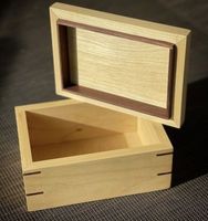 Boîte à Sadaqa Rectangulaire en Bois Écologique Motif Croissant Islamique Capacité 3-6L pour Ramadan et Aïd Moubarak